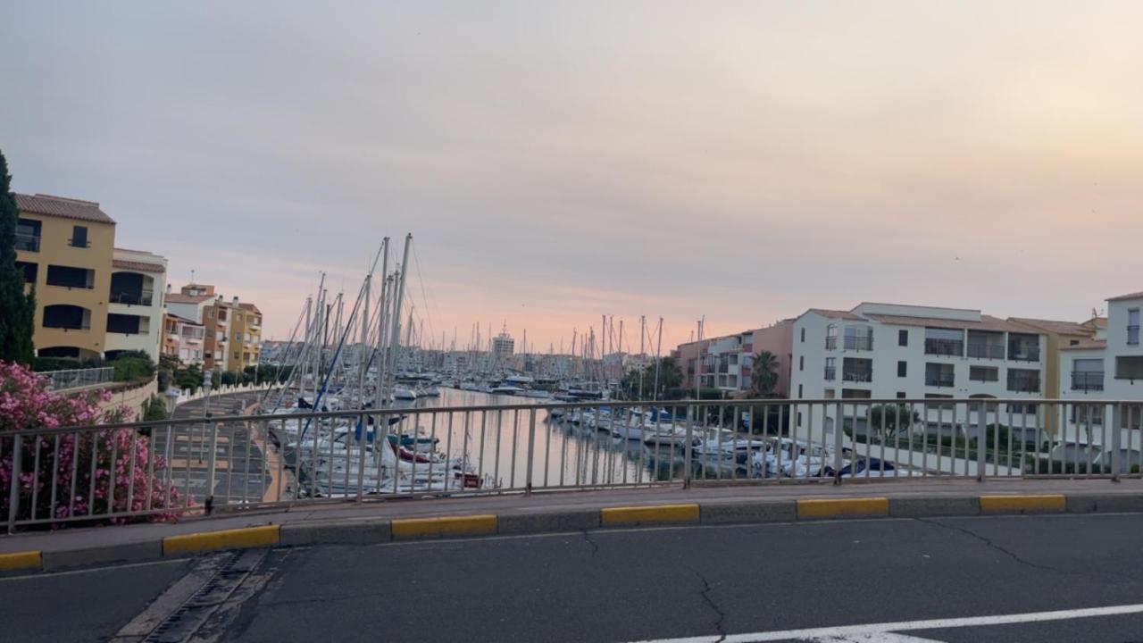 240 Magnifique Deluxe Hammam Vue Apartment Agde